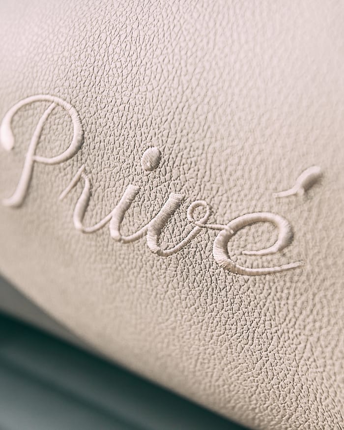 Кожа с тиснением Privé